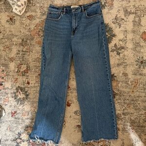 Abercrombie High Rise 90s Relaxed Jean Medium Wash Size 29 EXTRA SHORT